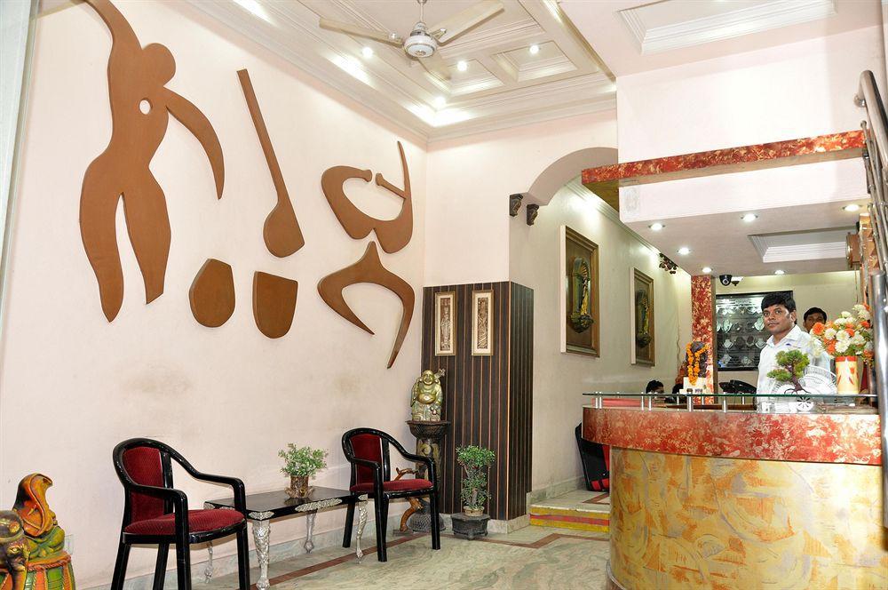 Oyo 3472 Hotel Rama Inn Nueva Delhi Exterior foto
