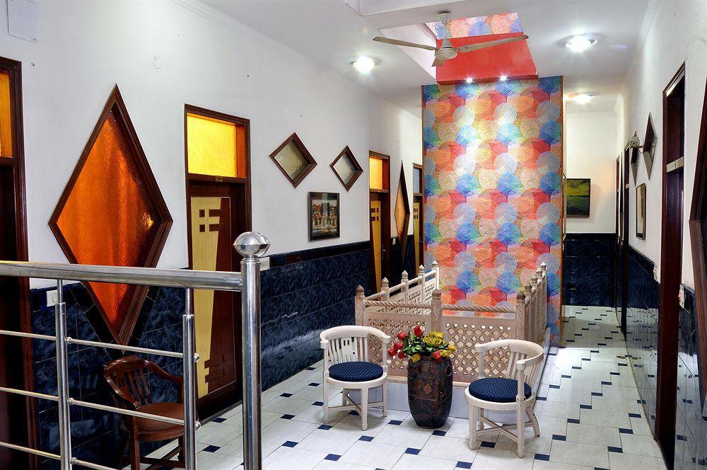 Oyo 3472 Hotel Rama Inn Nueva Delhi Exterior foto