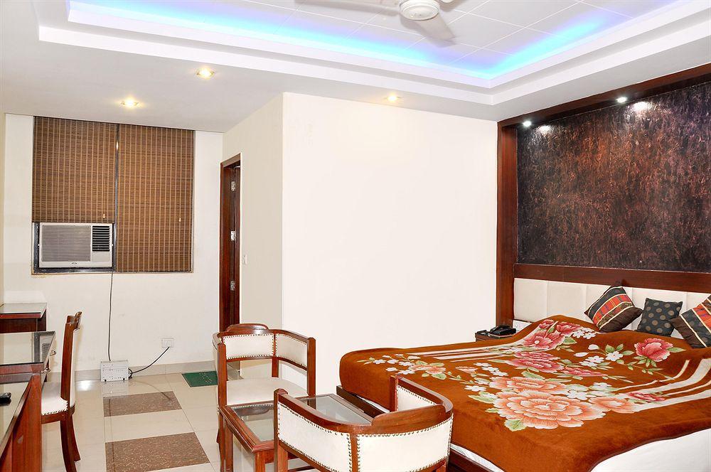 Oyo 3472 Hotel Rama Inn Nueva Delhi Exterior foto
