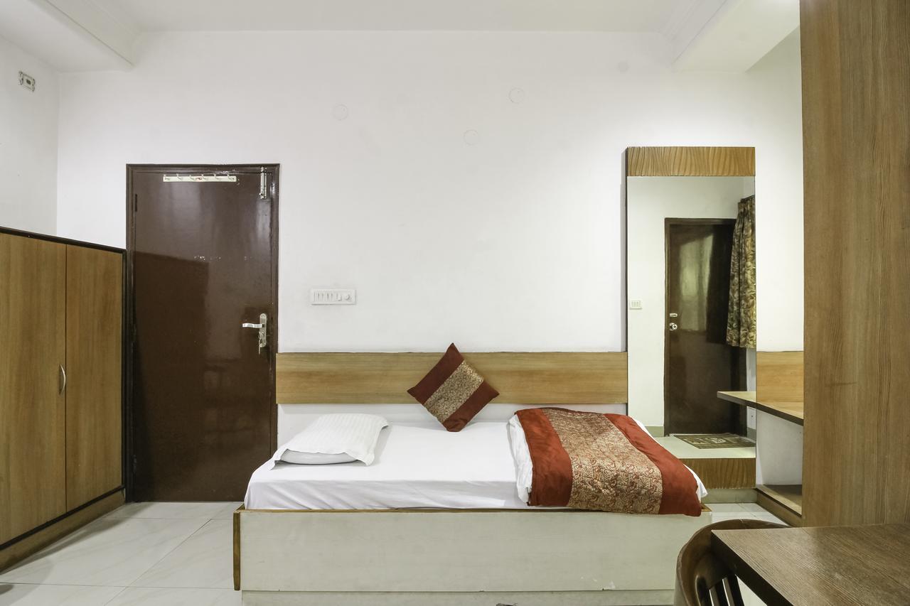Oyo 3472 Hotel Rama Inn Nueva Delhi Exterior foto