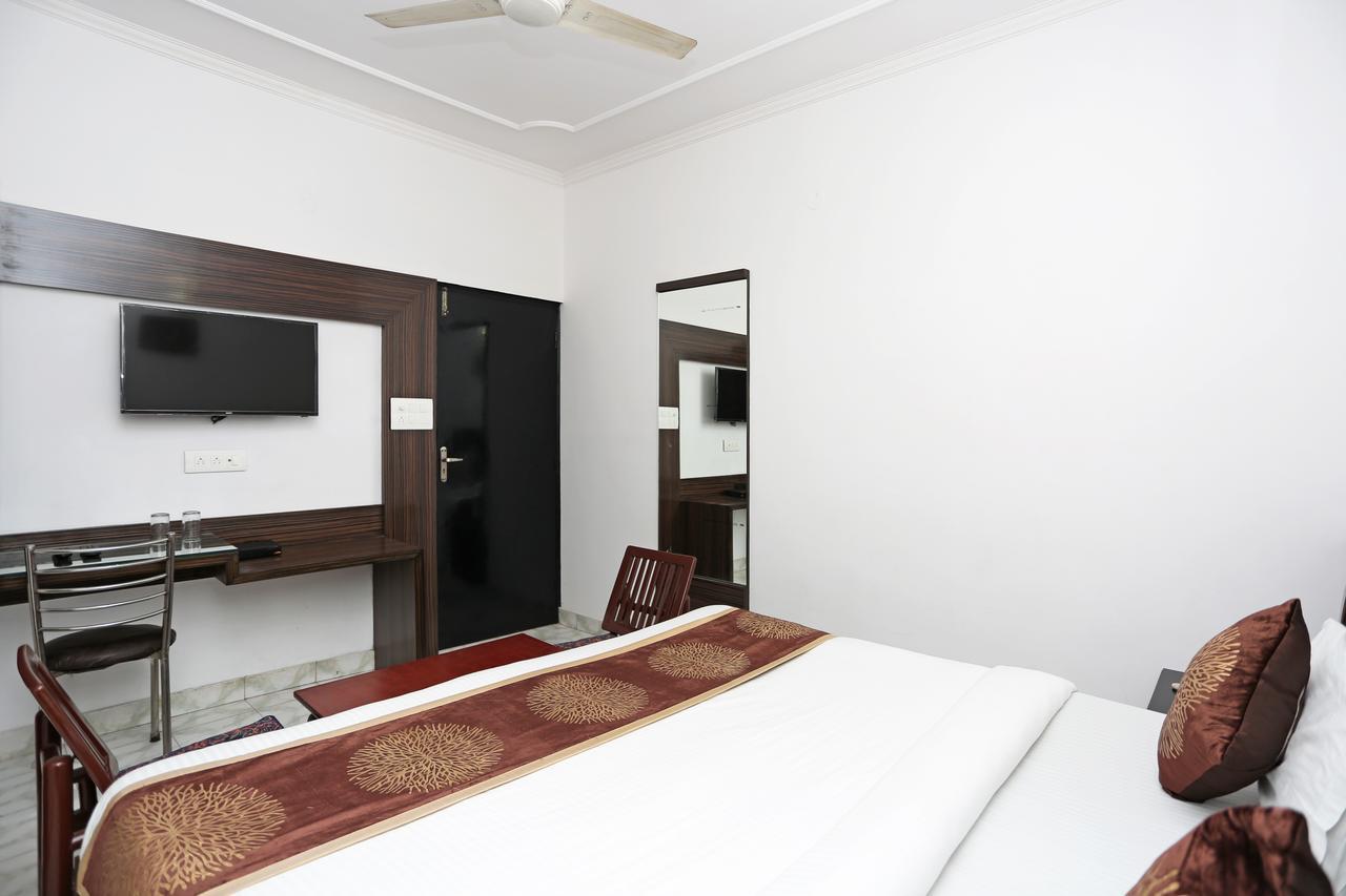 Oyo 3472 Hotel Rama Inn Nueva Delhi Exterior foto